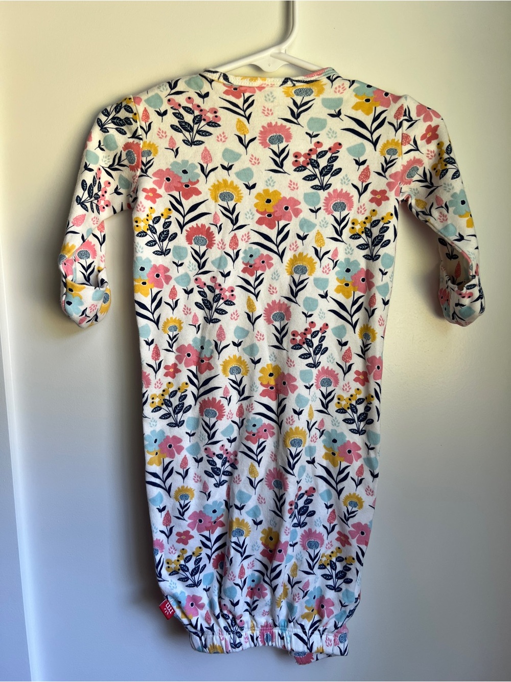 Magnetic Me Organic Cotton Floral Magnetic Gown NB–3 Months - Picture 3 of 5